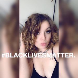 Meet your Posher, Elise